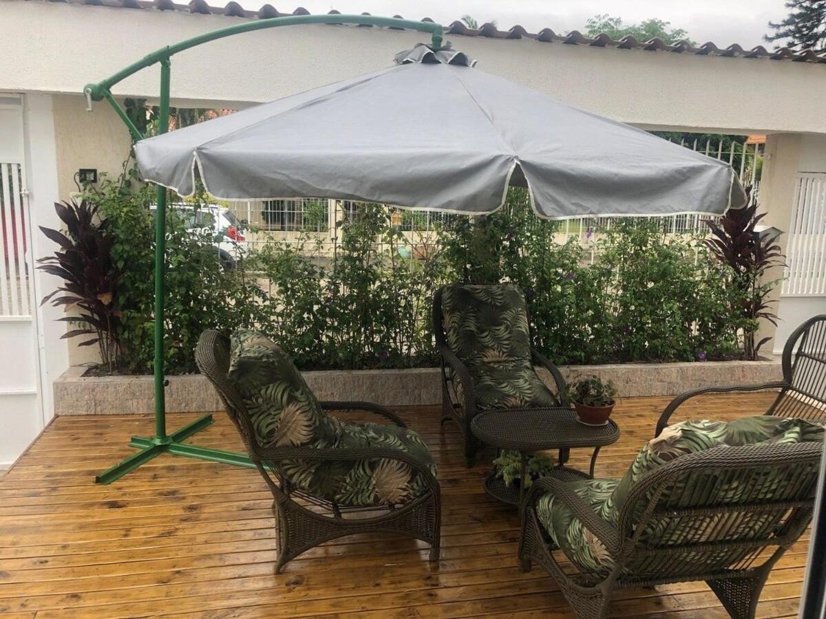 Villa Solar Dos Cataventos: Linda Casa Com Piscina E Jacuzi Florianópolis Exterior foto